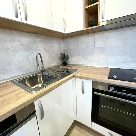 Ivana Apartman 2 Loviste Exterior photo