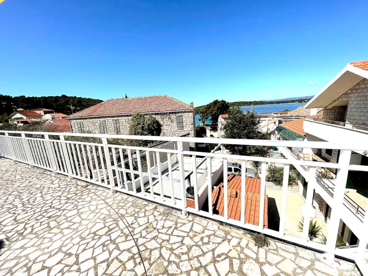 Apartment Ivana 2 *
