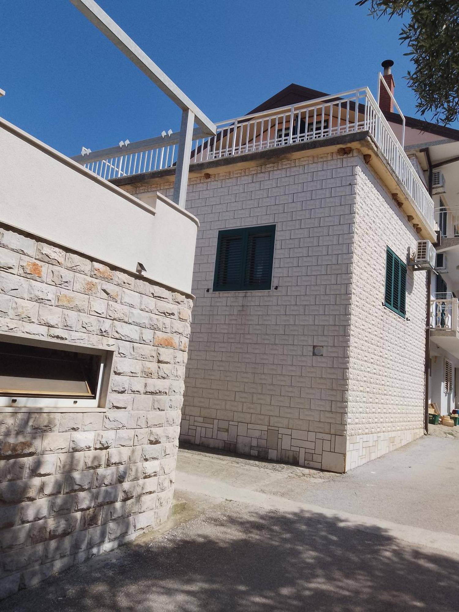 Apartment Ivana 2 Loviste